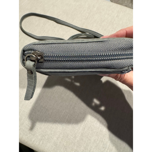 Women's The Sak Gray green Leather Crossbody Wallet One Size - Picture 11 of 15